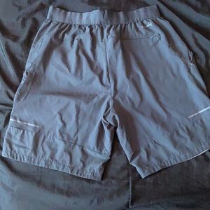 Medium (32-34)  Russell atheistic shorts